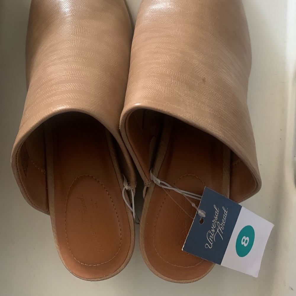 Womens clog style heel